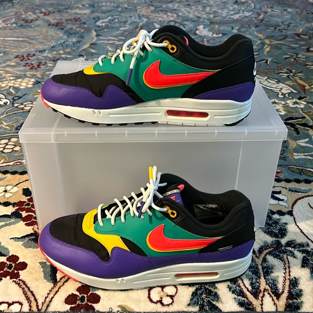 Nike Air Max 1 Game Change
Black Kinetic Green